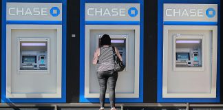 Chase Pay App Demise Highlights U.S. Lag in Mobile Pay Adoption